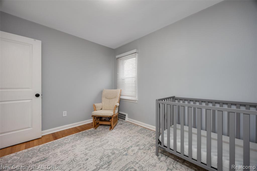 609 E Baker Avenue, Clawson, MI — Photo 15