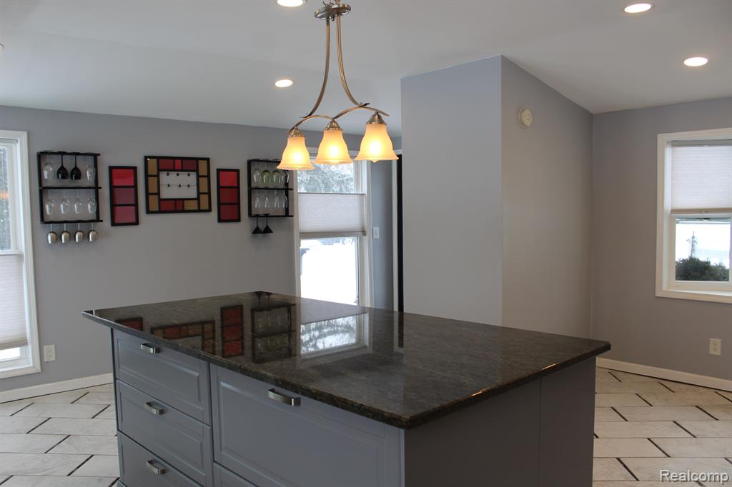 896 Grace Avenue, Rochester Hills, MI 48307 — Photo 20