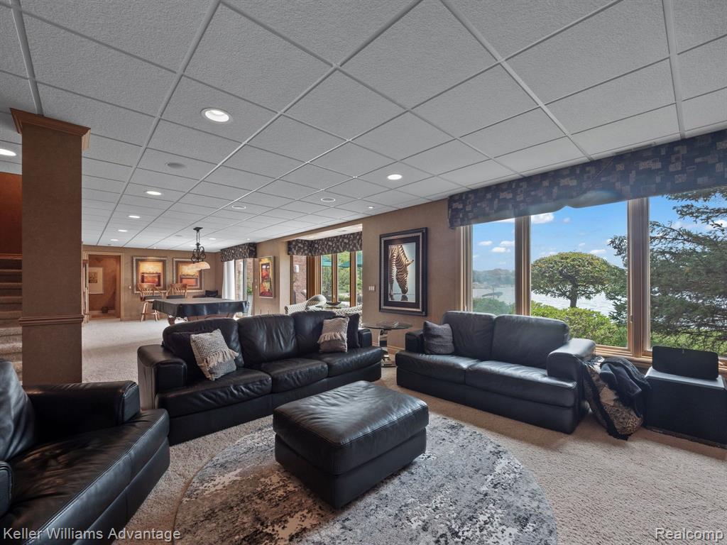 18328 Clairmont Circle E, Northville, MI 48168 — Photo 46