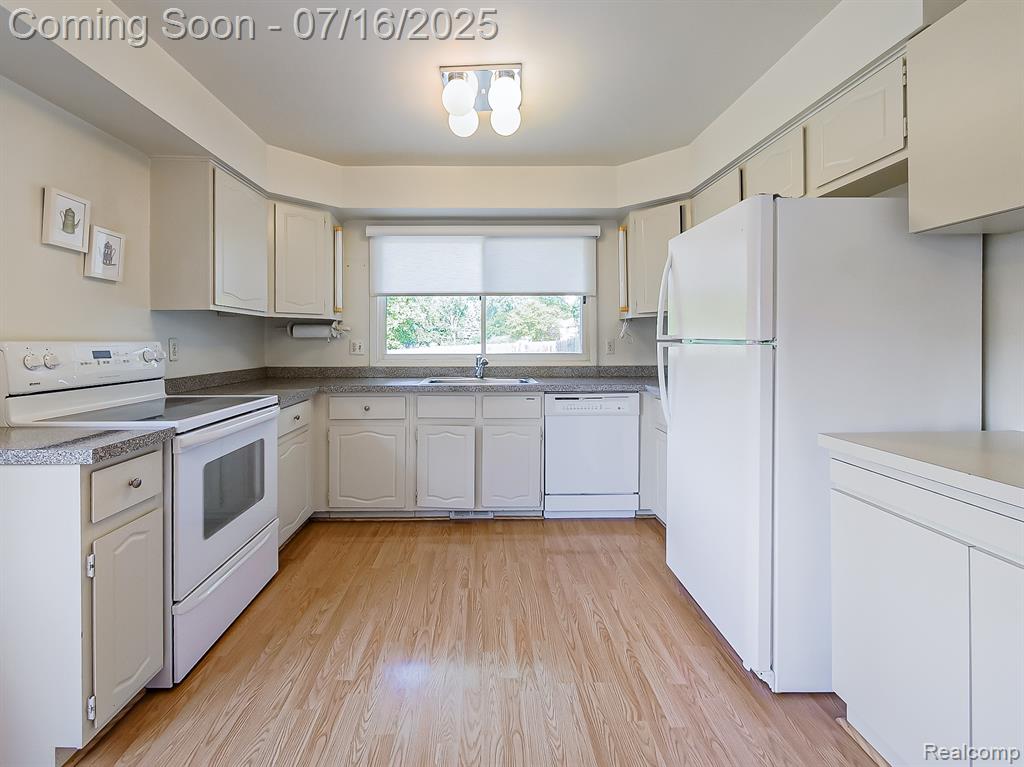 6452 Rutledge Park Drive, West Bloomfield, MI — Photo 3