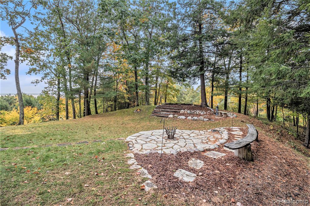 5959 La Canada, Harbor Springs, MI 49740 — Photo 24
