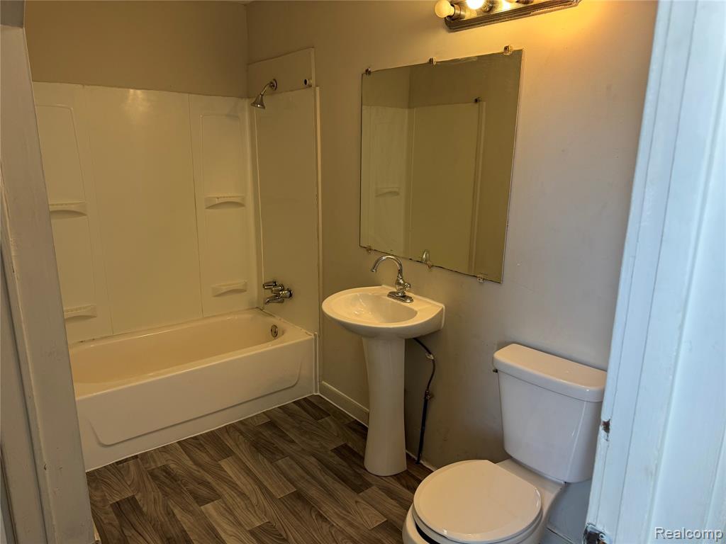 6490 Rosemont Avenue, Detroit, MI 48228 — Photo 17