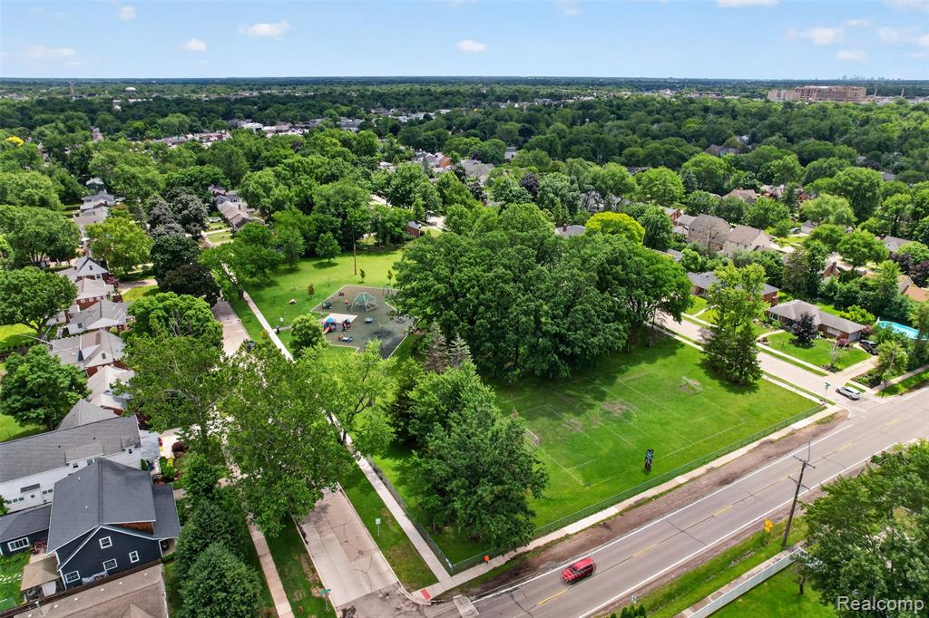 15690 Birwood Avenue, Beverly Hills, MI 48025 — Photo 37