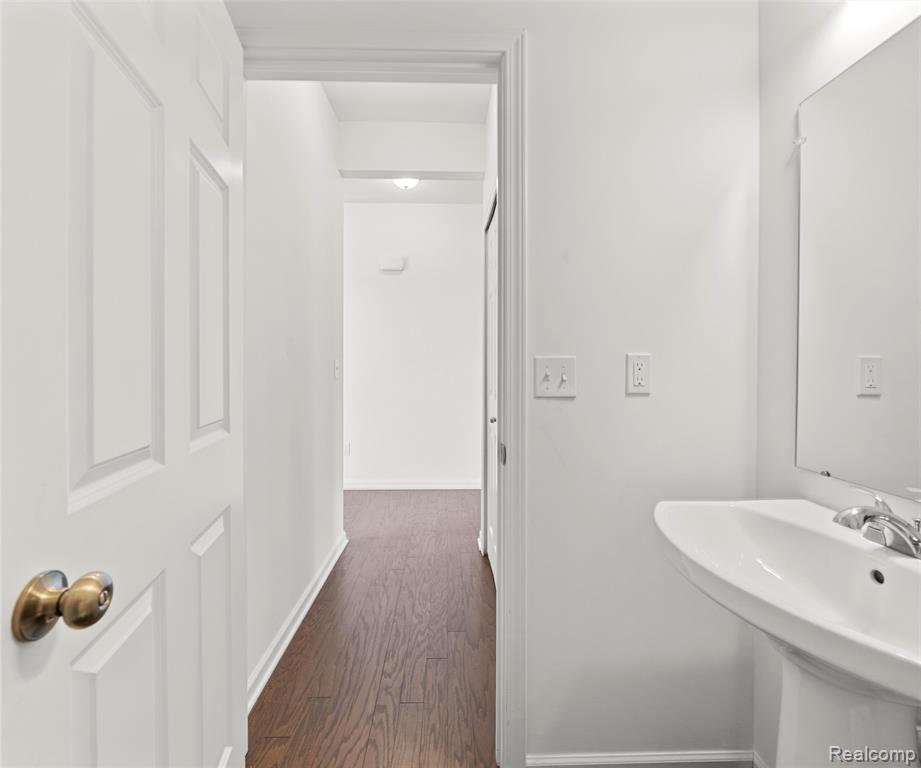 6210 S Trailwoods Drive, Ann Arbor, MI 48103 — Photo 18