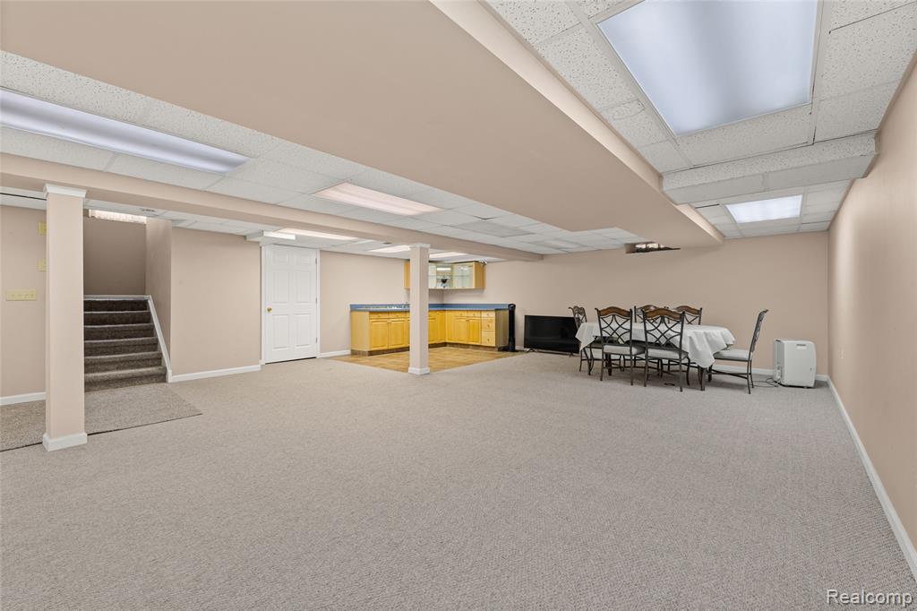 43505 Austin Drive, Sterling Heights, MI 48314 — Photo 36