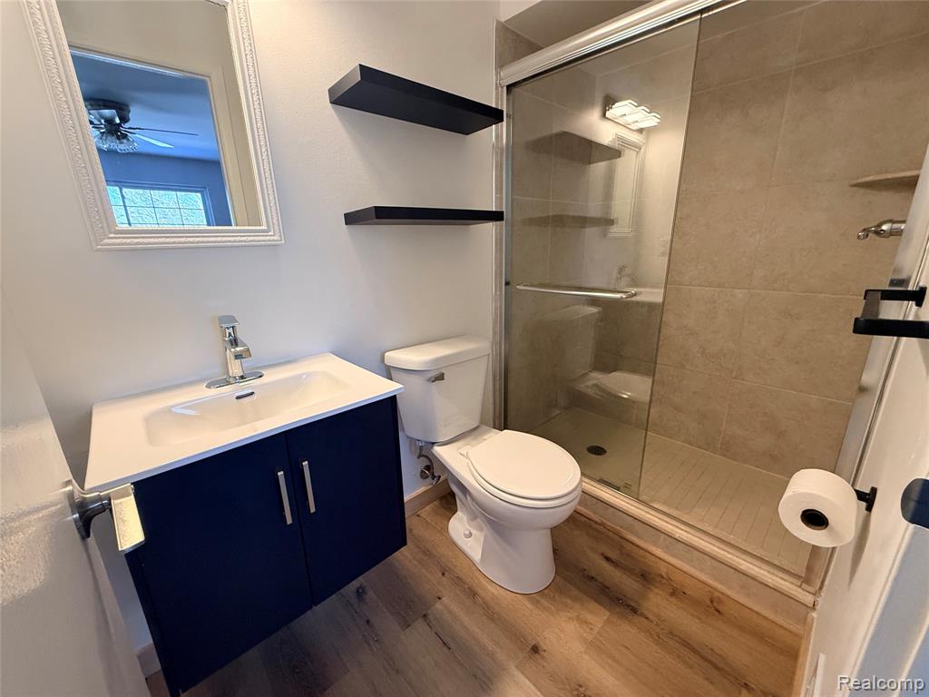 670 E Fox Hills Drive, Bloomfield Hills, MI 48304 — Photo 12