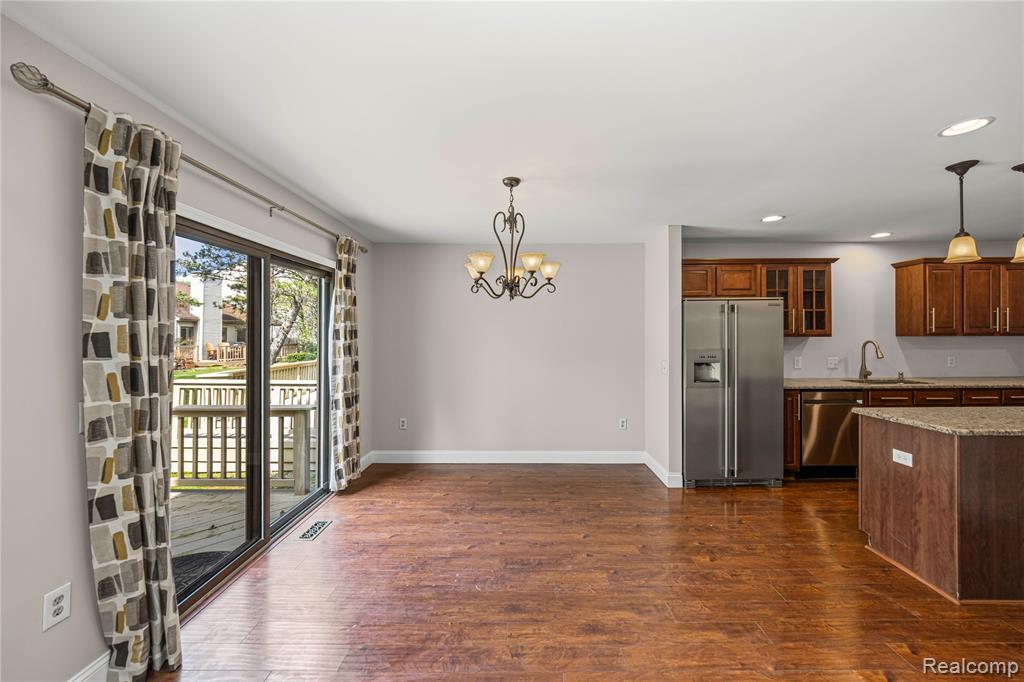 740 Eastbridge Court, Rochester Hills, MI 48307 — Photo 11