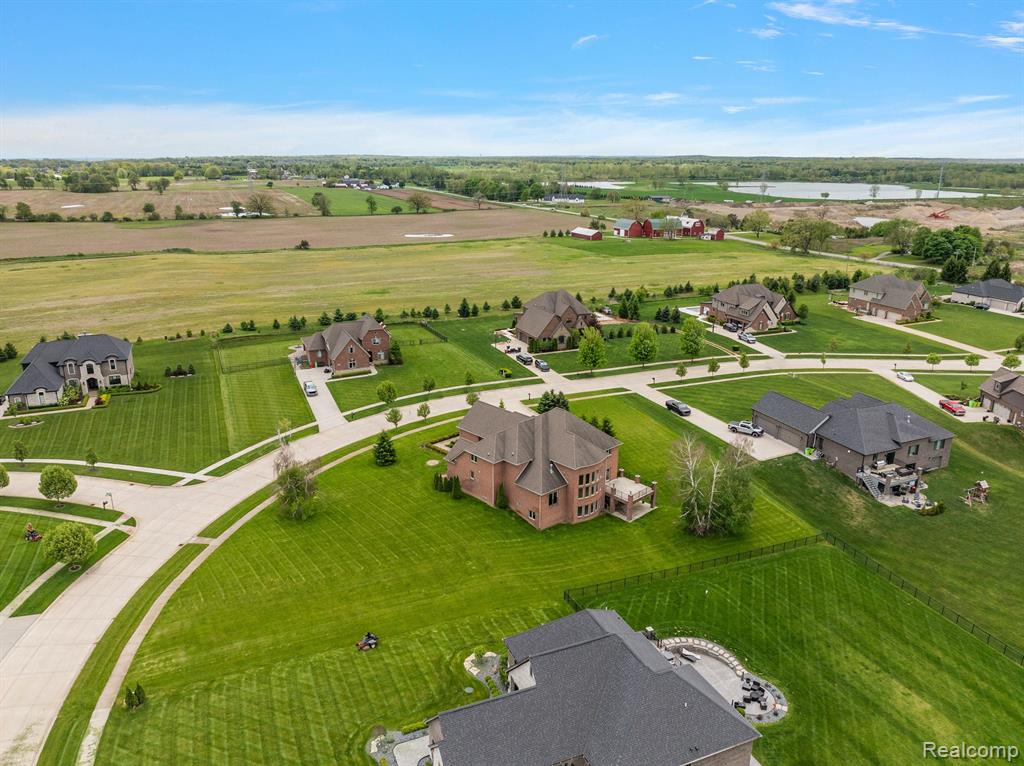 66701 NOTRE DAME Boulevard, Washington, MI 48095 — Photo 18