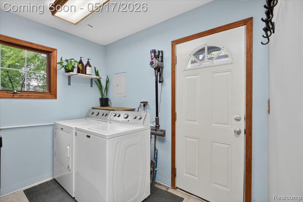 7044 Felix Drive, Clarkston, MI — Photo 25