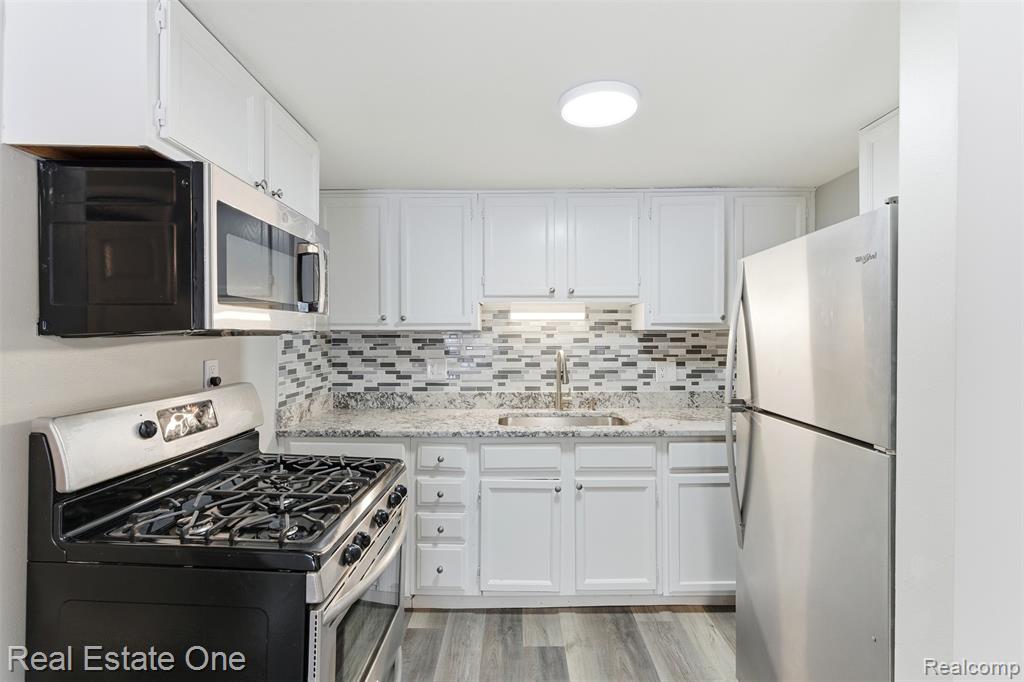4005 Weddell Street, Dearborn Heights, MI 48125 — Photo 11
