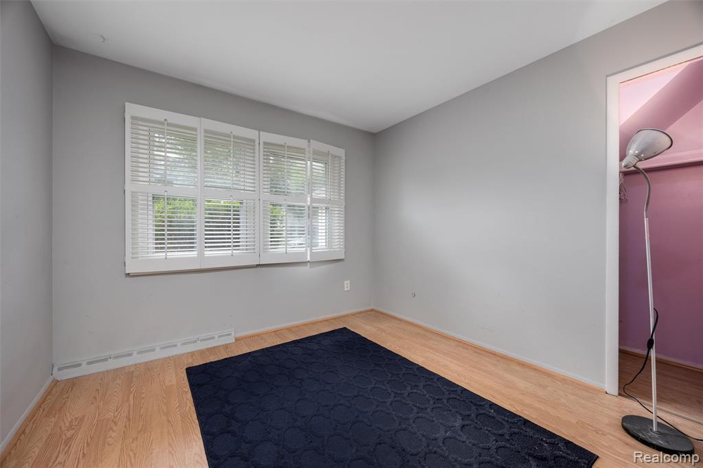 4942 Butler Drive, Troy, MI 48085 — Photo 18