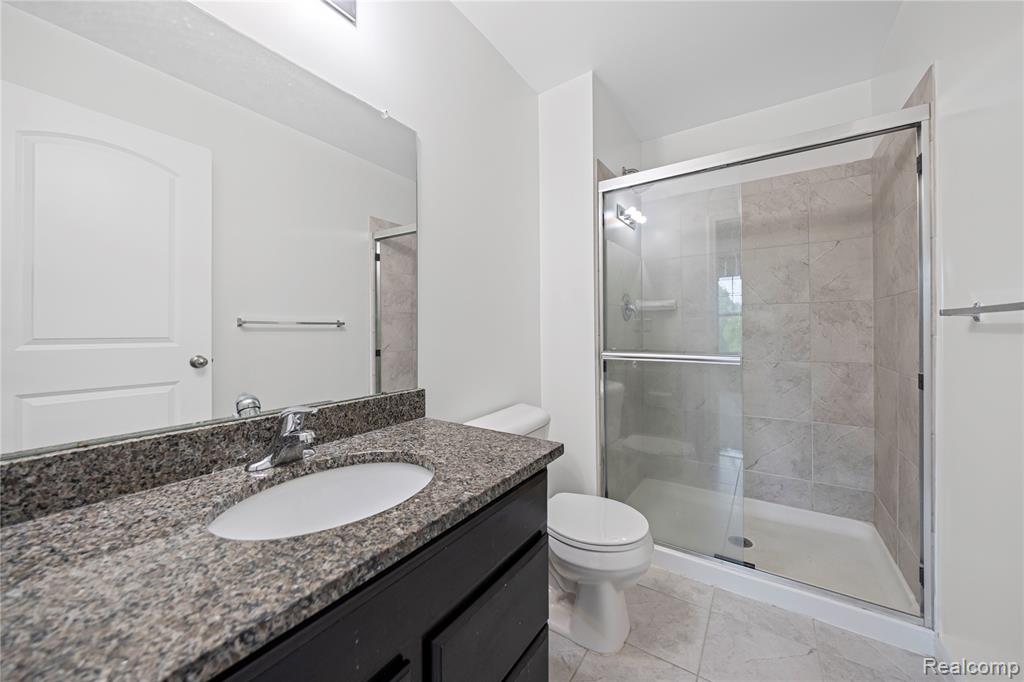 4592 Bradley Circle, Troy, MI 48085 — Photo 14