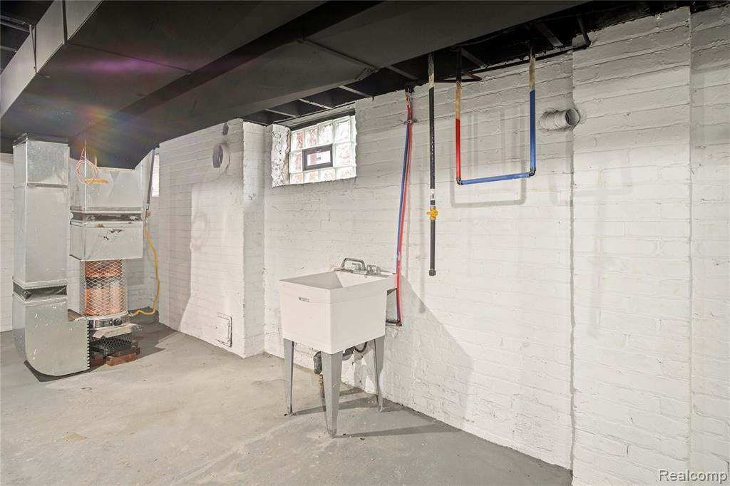 4134 Lakewood, Detroit, MI 48215 — Photo 11