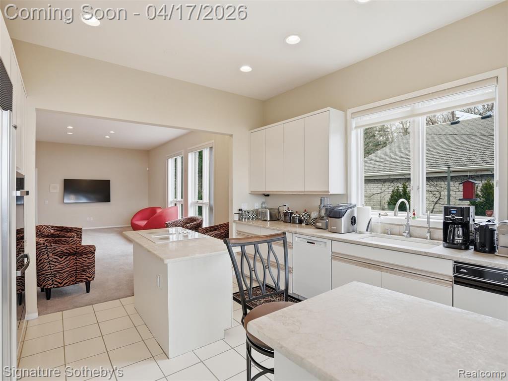 3700 Orchard Lake Road, West Bloomfield, MI 48324 — Photo 34