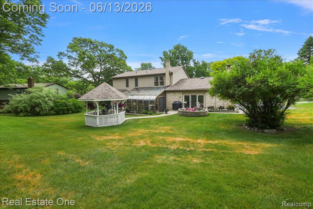 1854 Ludgate Lane, Rochester Hills, MI 48309 — Photo 12