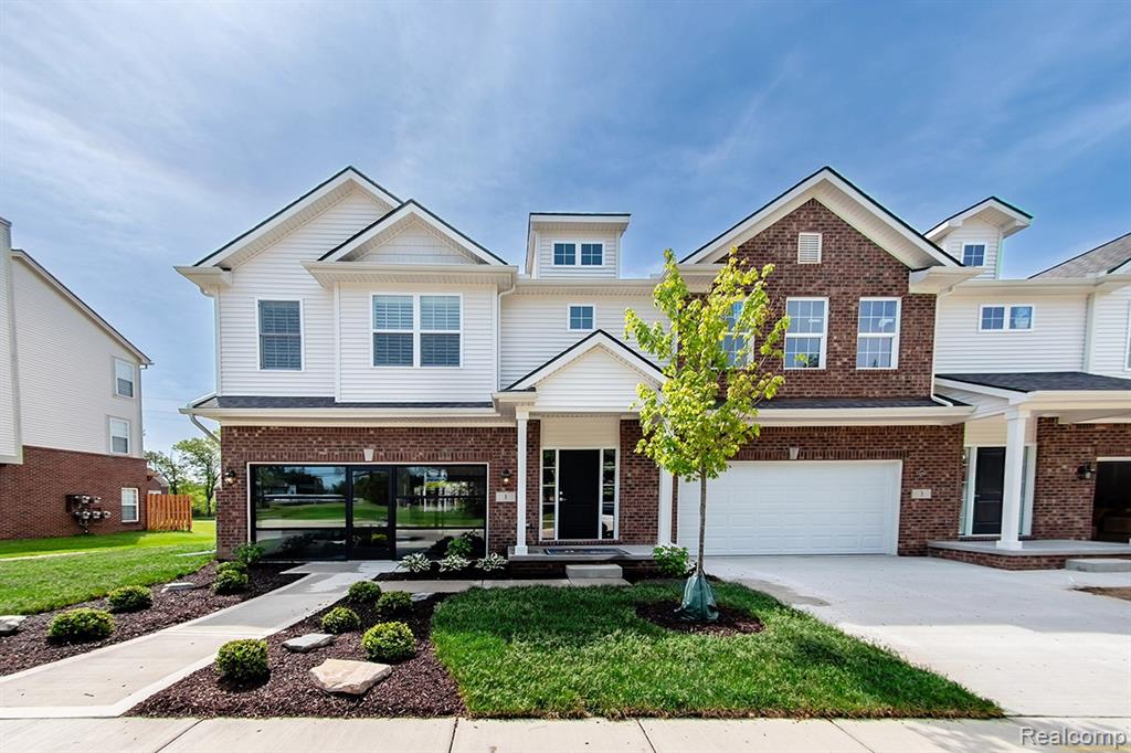 5 Grandview Circle, 70, White Lake, MI — Photo 3