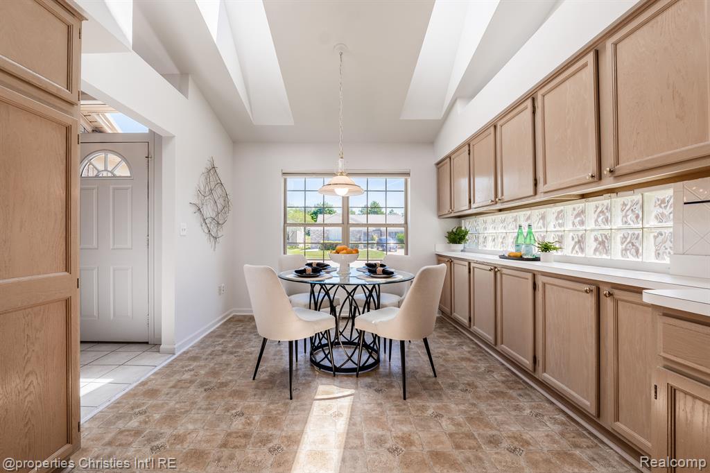 42833 HUNT CLUB Boulevard, Sterling Heights, MI 48314 — Photo 12