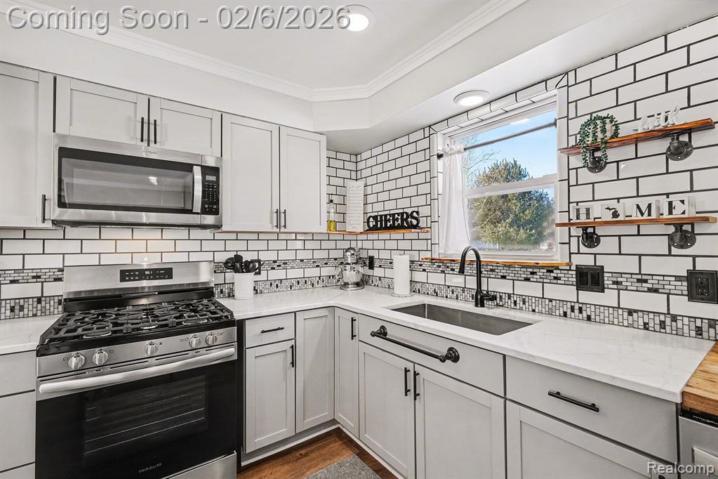 9430 Torrey Road, Grand Blanc, MI 48439 — Photo 13