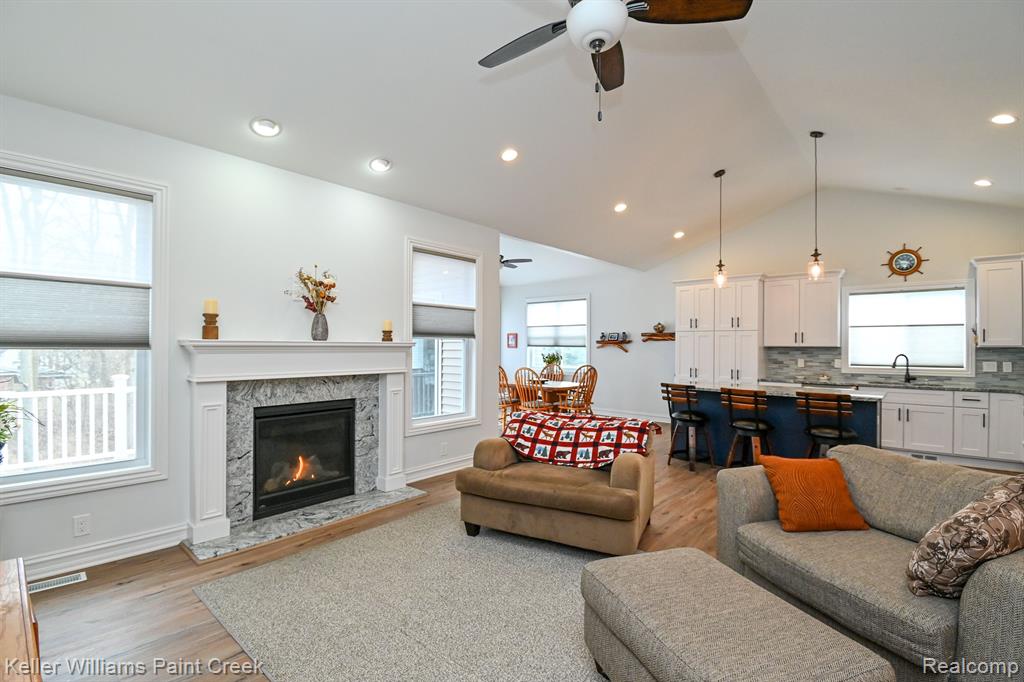 38 FOX HOLLOW Drive, Metamora, MI 48455 — Photo 3