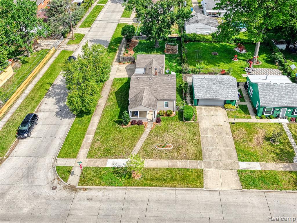 25550 Pennie Street, Dearborn Heights, MI 48125 — Photo 2