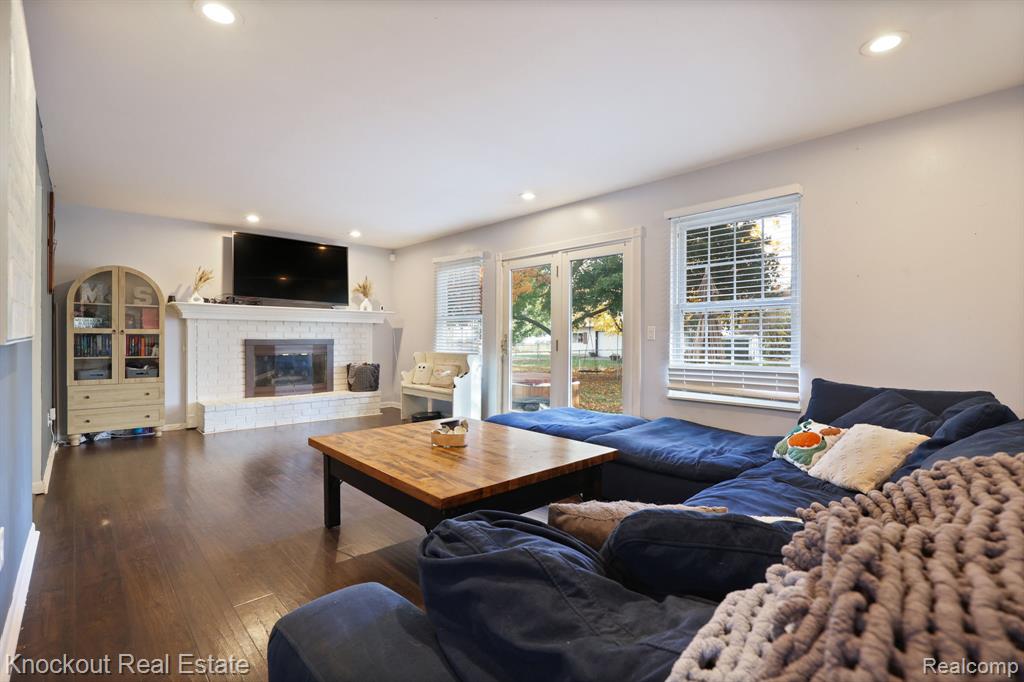 6123 King Arthur Drive, Swartz Creek, MI 48473 — Photo 8