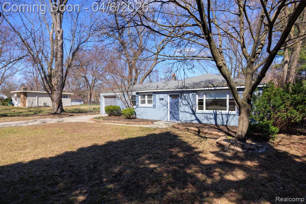 8283 Russell Street, Shelby Twp, MI 48317 — Photo 4