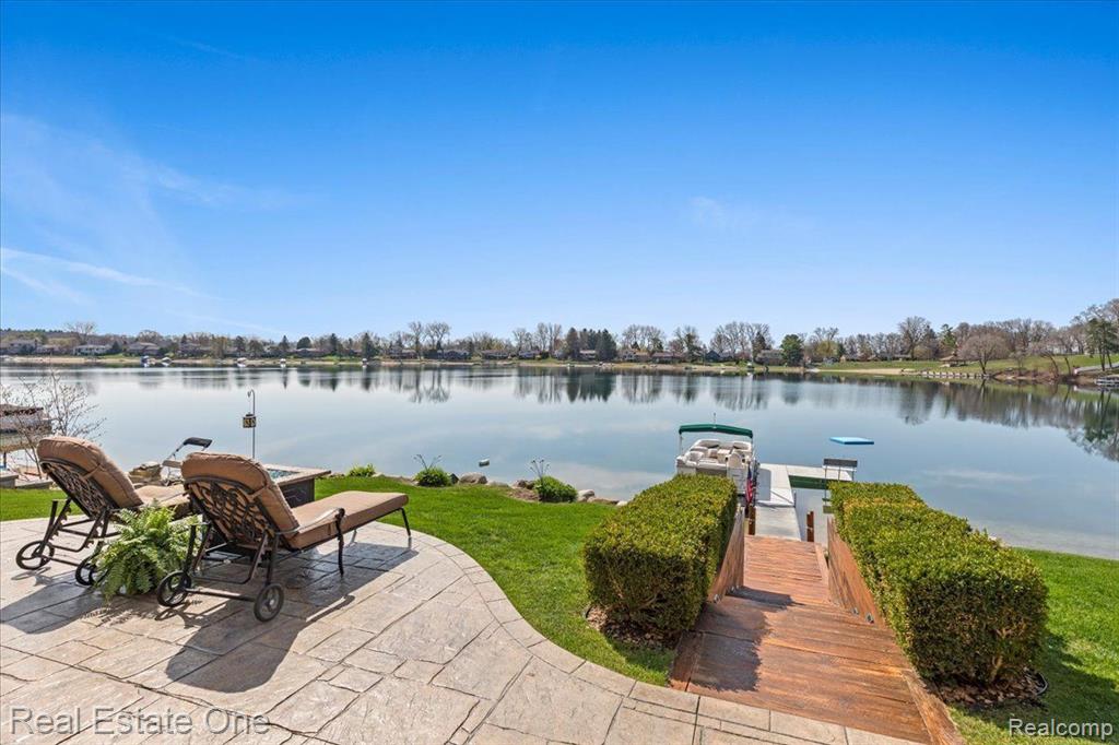 566 BAY POINTE Drive, Oxford, MI 48371 — Photo 61