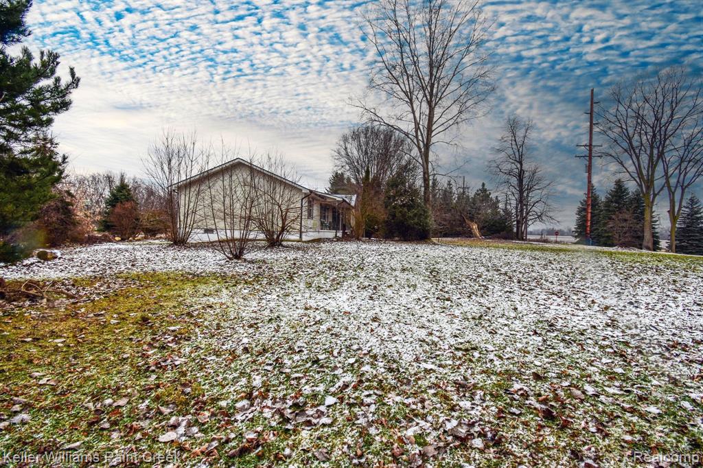 10110 SMITHS CREEK Road, Wales, MI — Photo 40
