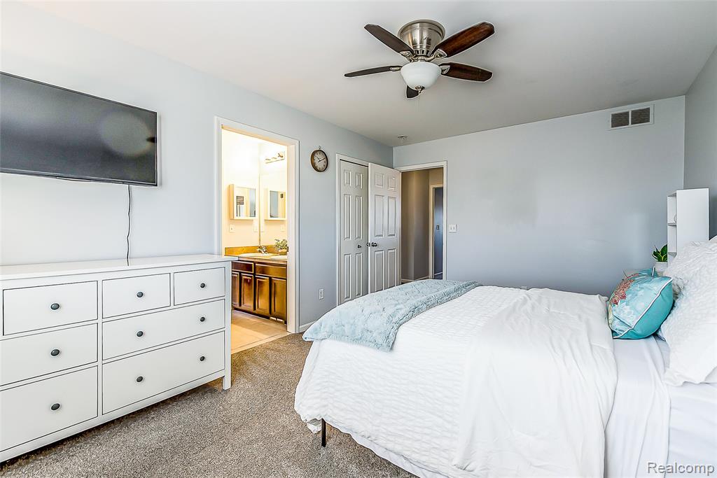 1012 Paddock Lane, South Lyon, MI 48178 — Photo 19