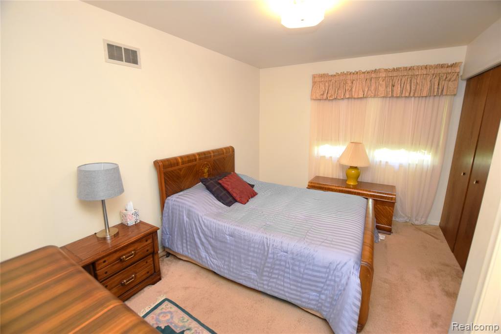 1349 Ox Yoke Drive, Flint, MI 48532 — Photo 11