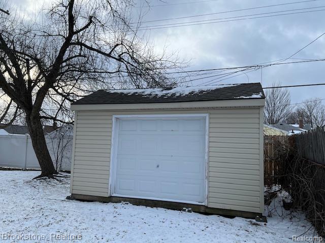 630 Gargantua Avenue, Clawson, MI — Photo 3