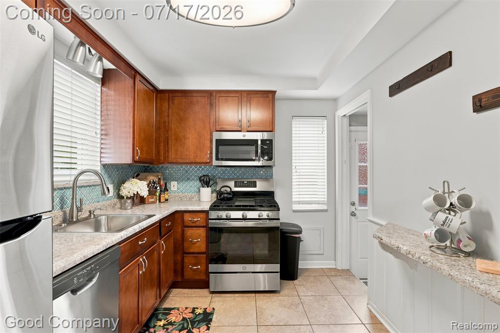 13441 Oak Park Boulevard, Oak Park, MI 48237 — Photo 12
