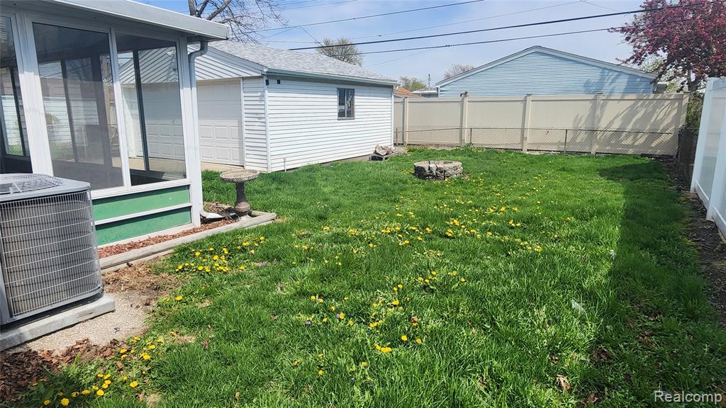 18217 Hamann Street, Riverview, MI 48193 — Photo 25