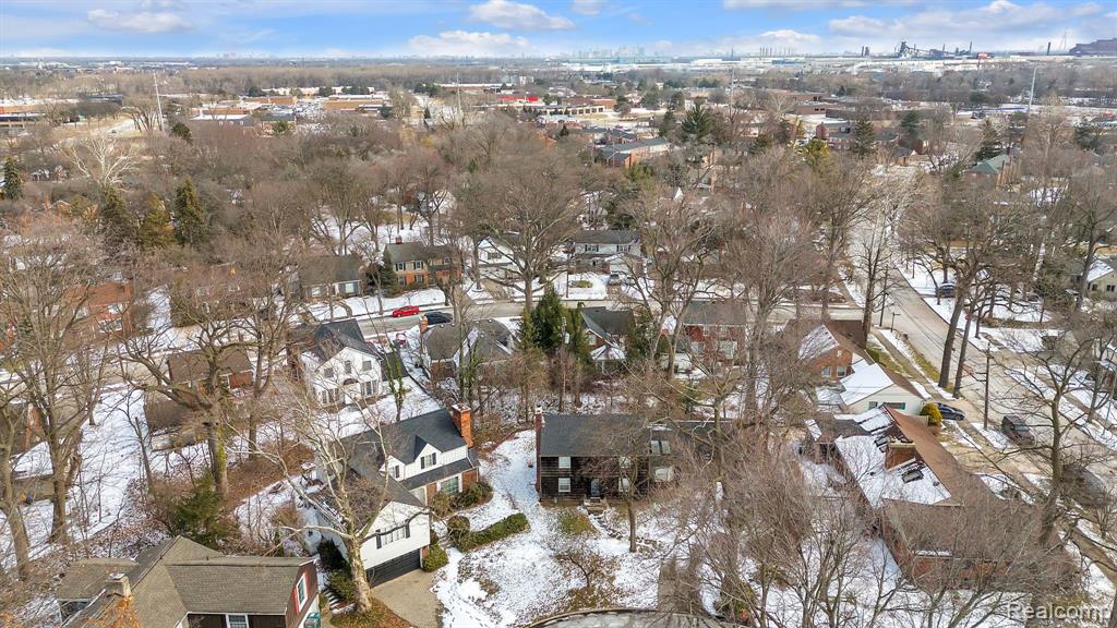 6 CLINTON Lane, Dearborn, MI 48120 — Photo 27