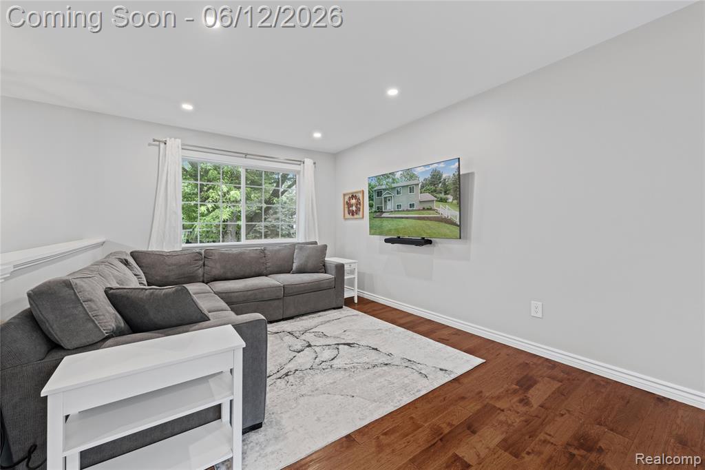 2904 Sun Terrace Drive, Hartland, MI 48353 — Photo 9