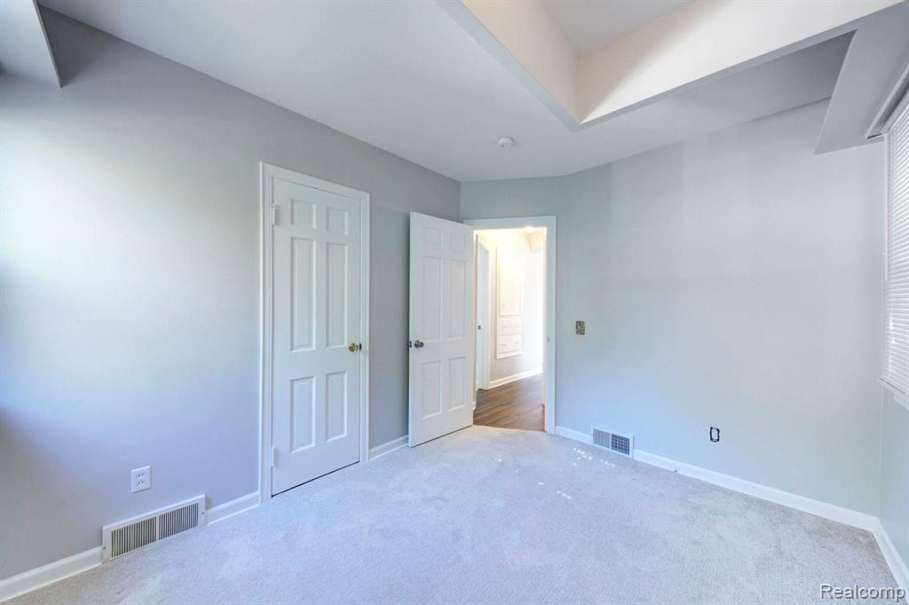5324 Newberry Street, Wayne, MI 48184 — Photo 24