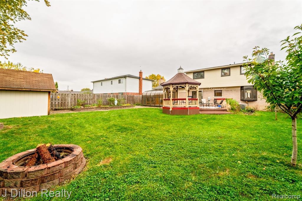 43682 LOMBARDY Drive, Canton, MI 48187 — Photo 8