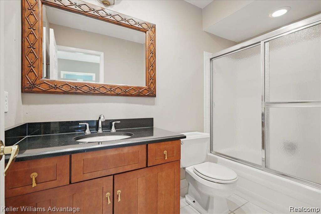 5321 Fairway Lane, West Bloomfield, MI 48323 — Photo 15
