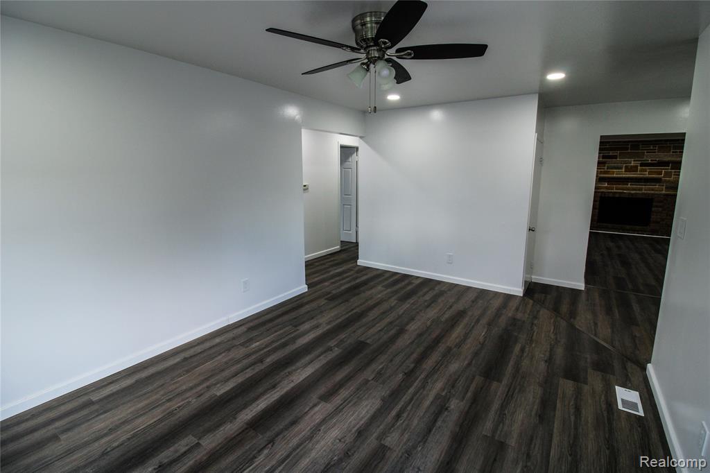 40159 William Drive, Sterling Heights, MI 48313 — Photo 5