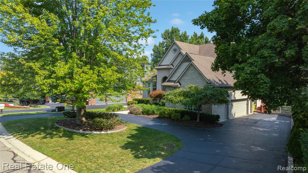 6210 Orchard Woods Drive, West Bloomfield, MI 48324 — Photo 70