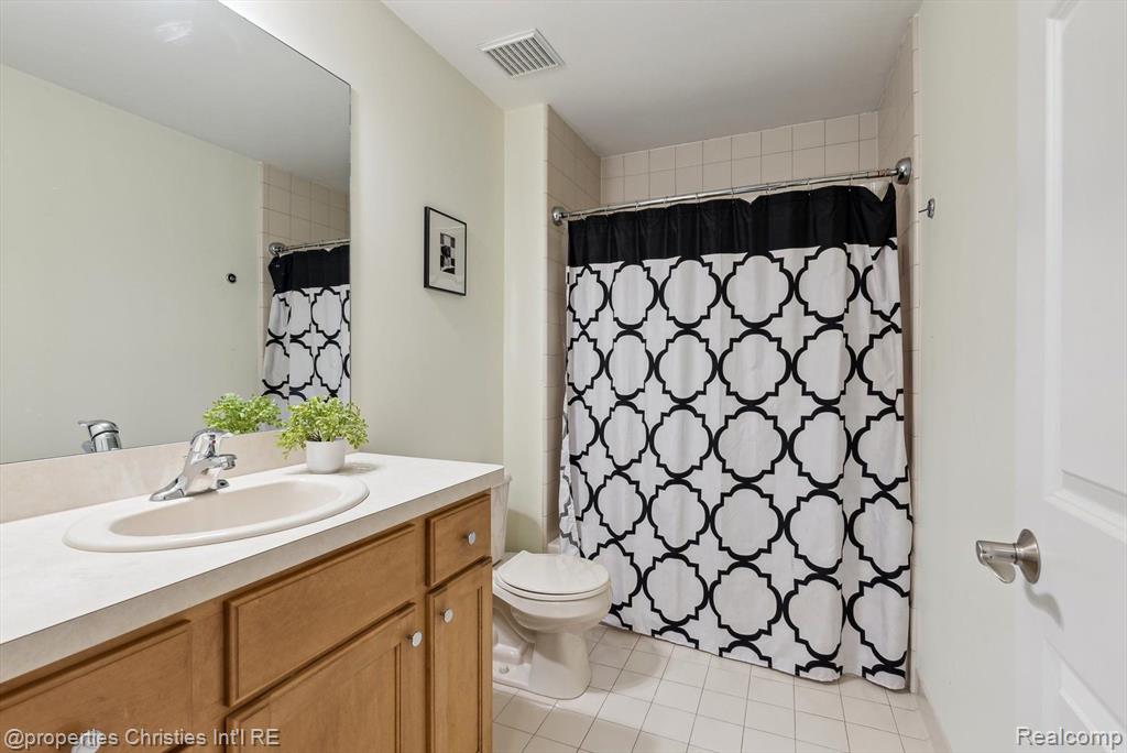 46656 MERION Circle, Northville, MI 48168 — Photo 42