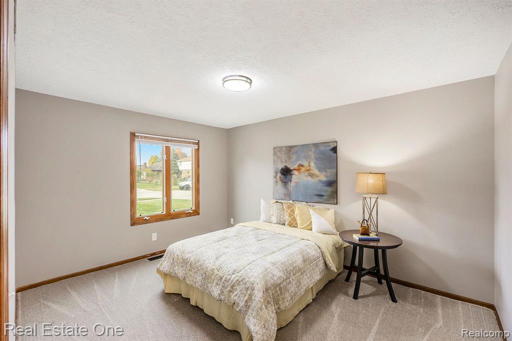 51860 SALVATORI Drive, Chesterfield, MI 48047 — Photo 19
