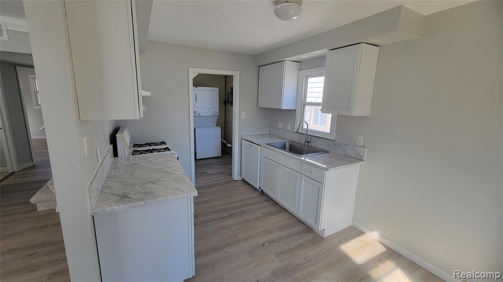 4251 Dolores Avenue, Warren, MI 48091 — Photo 3