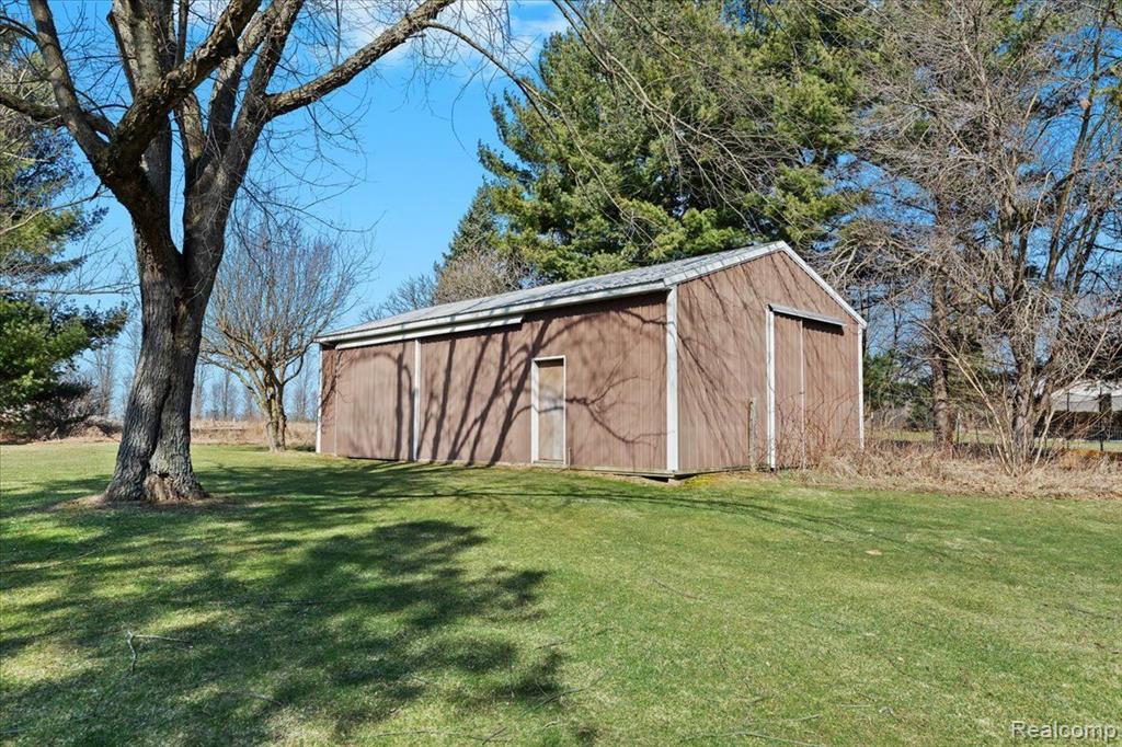 8470 WASHBURN Road, Goodrich Vlg, MI — Photo 9