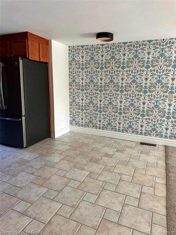 12237 Dalhart Drive, Fenton, MI 48430 — Photo 9