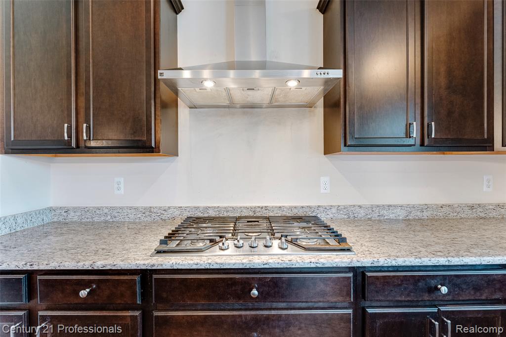 6776 Portsman Court, Canton, MI 48187 — Photo 56