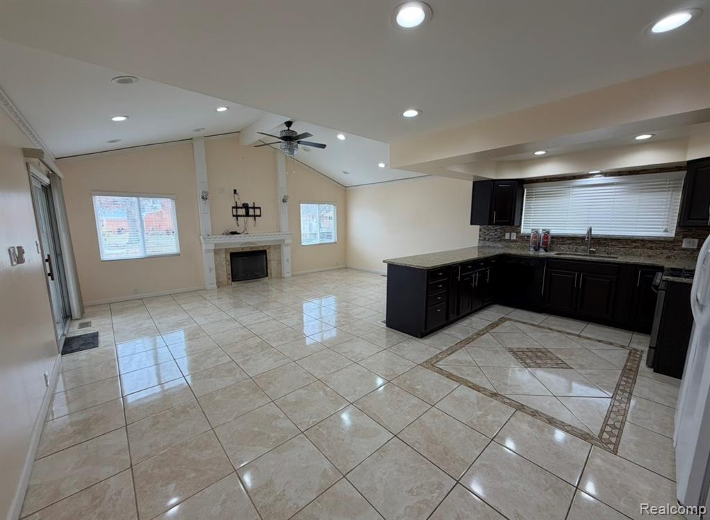 39725 Crystal Drive, Sterling Heights, MI 48310 — Photo 7