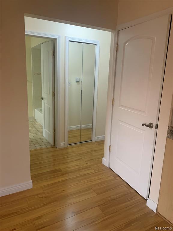 5625 Putnam Drive, West Bloomfield, MI 48323 — Photo 10