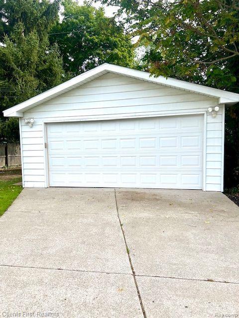 225 DEVONSHIRE Street, Ypsilanti, MI 48198 — Photo 56
