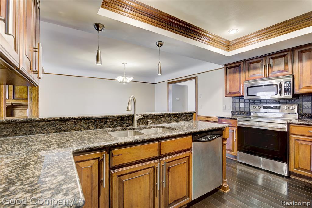 53400 Tundra Drive, Shelby Twp, MI 48316 — Photo 21
